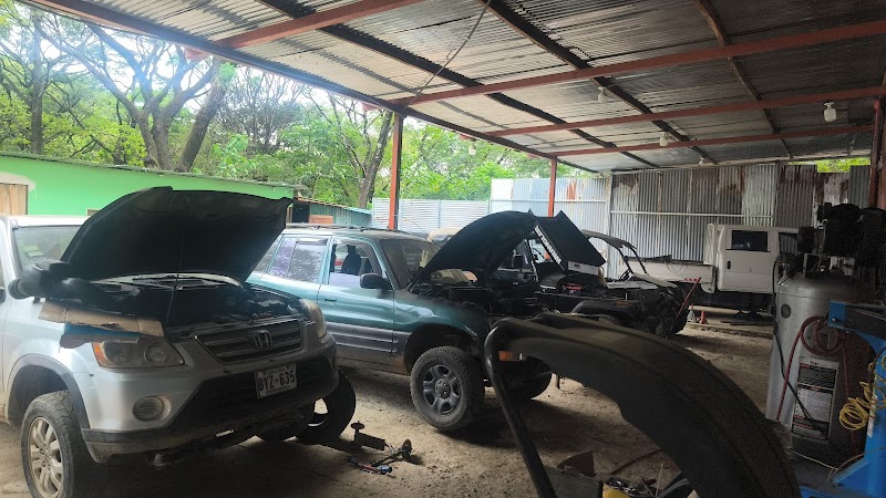 Taller Wilson HernÃ¡ndez Nosara